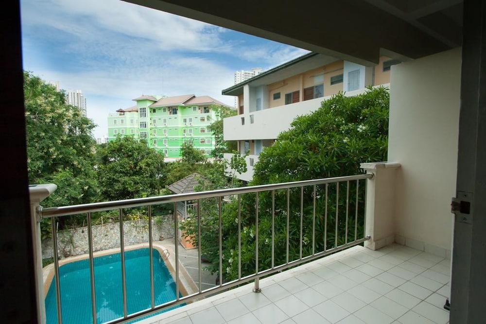 Sawasdee Place Pattaya Buitenkant foto